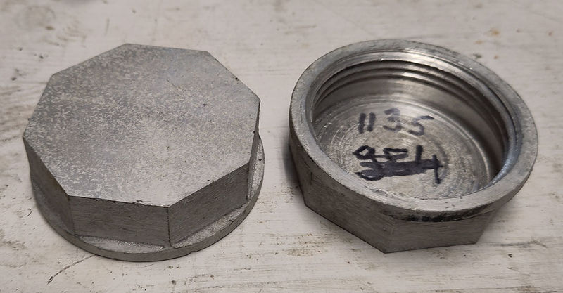 Datei:1135 Armaturen und Geraete.jpg