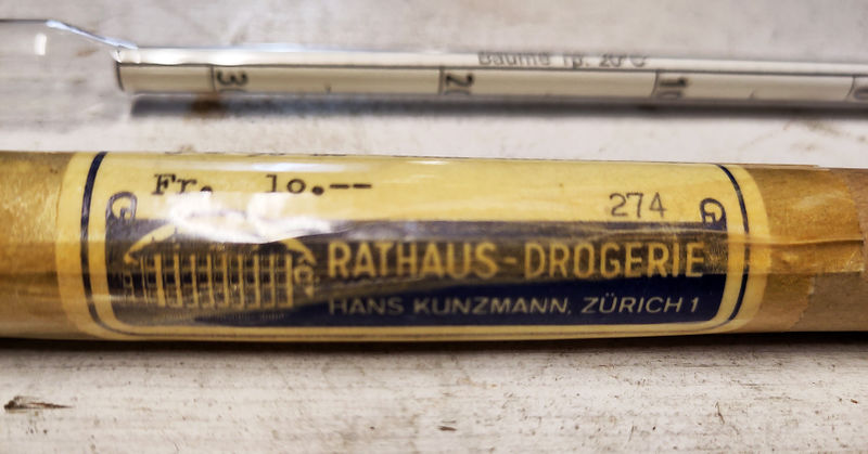Datei:964 Armaturen und Geraete1.jpg