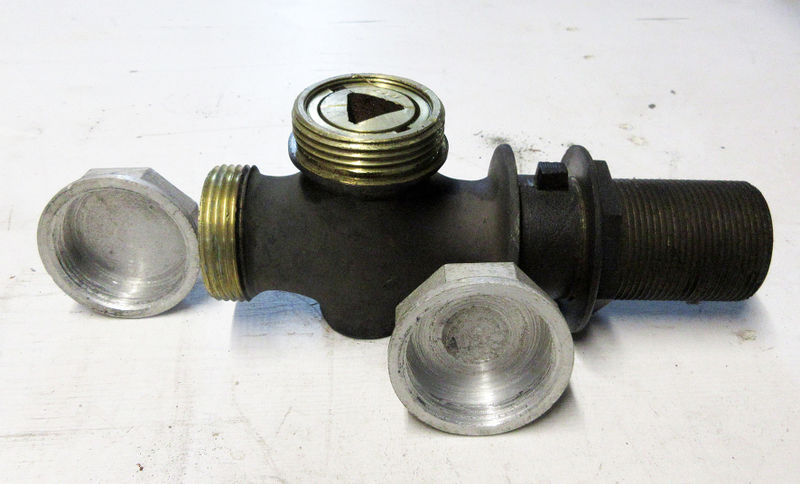 Datei:962 Armaturen und Geraete1.jpg