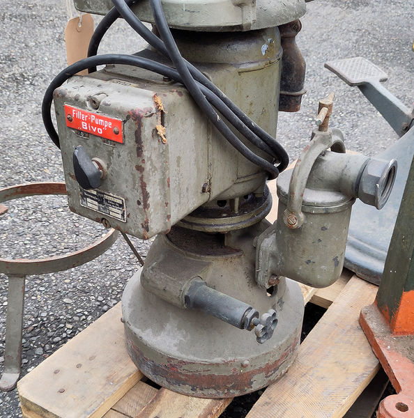 Datei:1072 Pumpen2.jpg