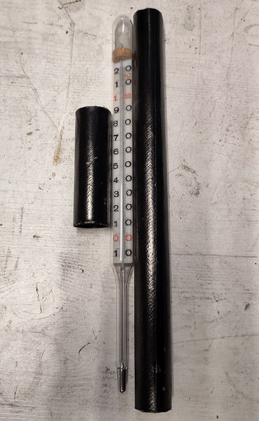 Datei:963 Armaturen und Geraete.jpg
