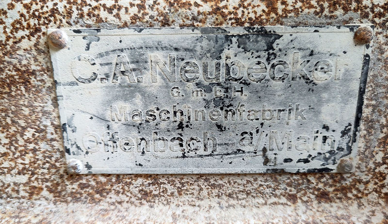 Datei:1133 Armaturen und Geraete3.jpg
