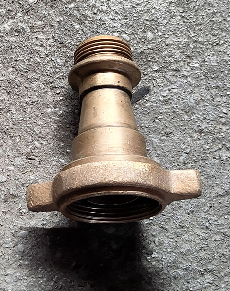Datei:1100 Armaturen und Geraete.jpg