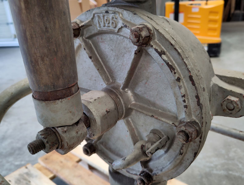 Datei:1080 Pumpen2.jpg