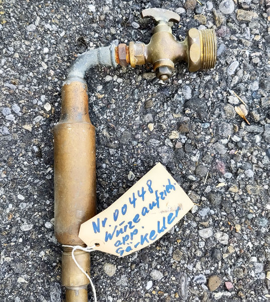 Datei:1123 Wuerze Aufziehapparat1.jpg